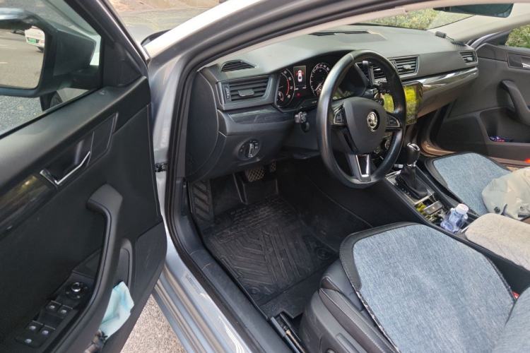 Used Skoda Superb 2016 TSI330 DSG Smart Drive Edition Driver Seat