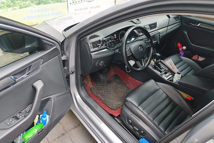Used Skoda Superb 2016 TSI330 DSG Smart Drive Edition Driver Seat