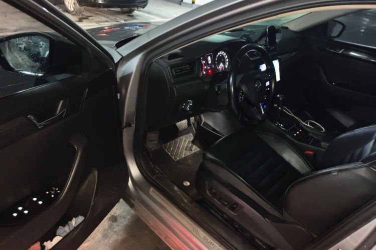 Used Skoda Superb 2016 TSI330 DSG Smart Drive Edition Driver Seat