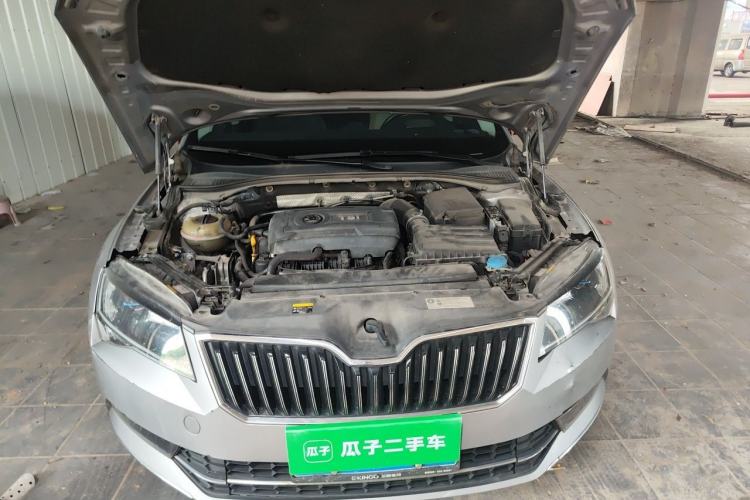 Used Skoda Superb 2016 TSI330 DSG Innovation Edition Engine Bay