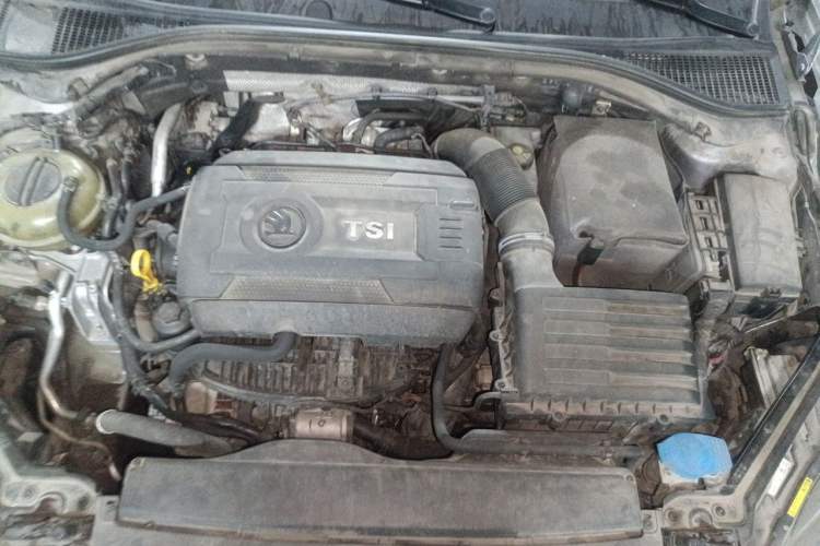 Used Skoda Superb 2016 TSI330 DSG Innovation Edition Engine Bay
