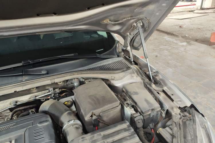 Used Skoda Superb 2016 TSI330 DSG Innovation Edition Engine Bay Left