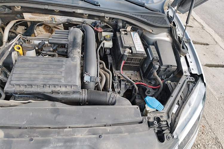 Used Skoda Superb 2016 TSI280 DSG Advanced Edition Engine Bay Left