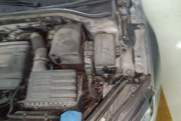 Used Skoda Superb 2016 TSI330 DSG Innovation Edition Engine Bay Left