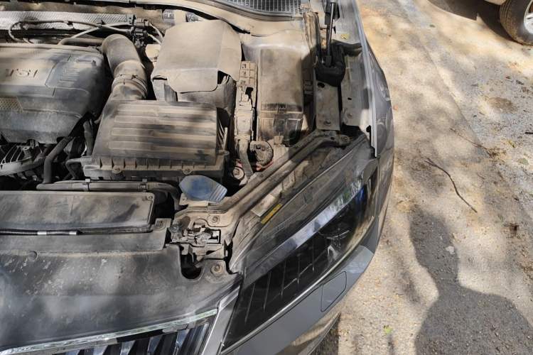 Used Skoda Superb 2016 TSI330 DSG Smart Drive Edition Engine Bay Left