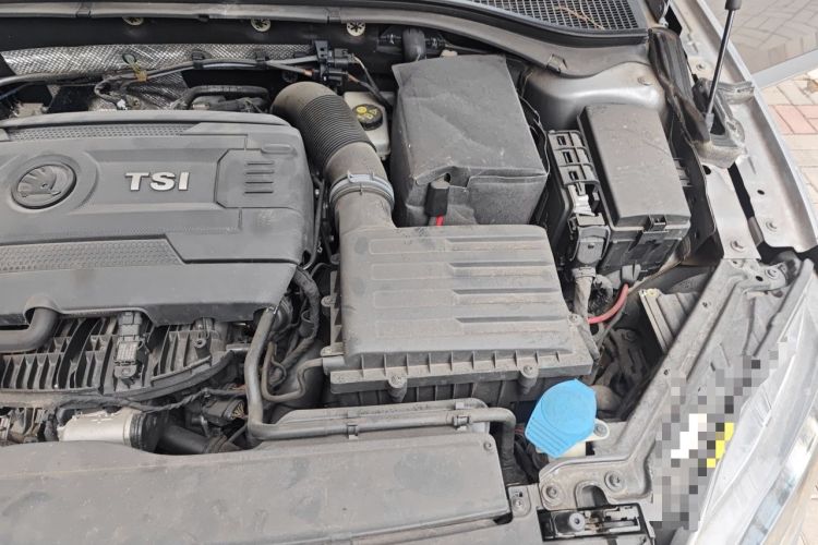 Used Skoda Superb 2016 TSI330 DSG Innovation Edition Engine Bay Left