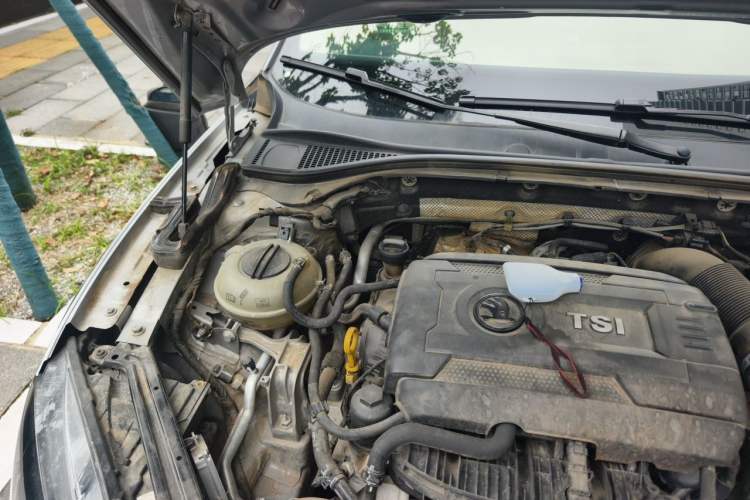 Used Skoda Superb 2016 TSI330 DSG Smart Drive Edition Engine Bay Right