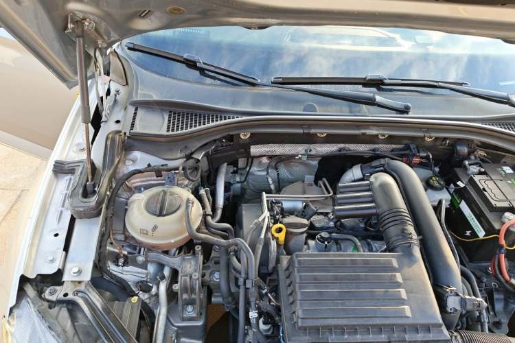 Used Skoda Superb 2016 TSI280 DSG Innovation Edition Engine Bay Right