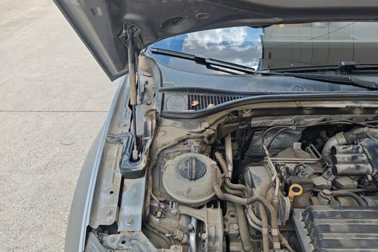 Used Skoda Superb 2016 TSI280 DSG Advanced Edition Engine Bay Right