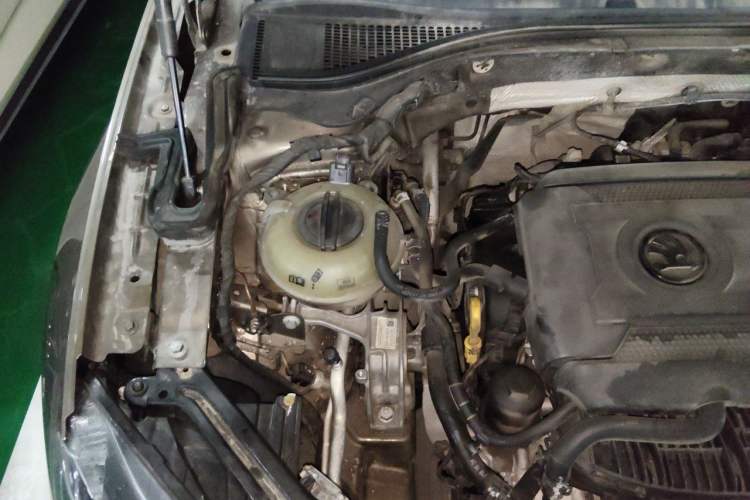 Used Skoda Superb 2016 TSI330 DSG Smart Drive Edition Engine Bay Right