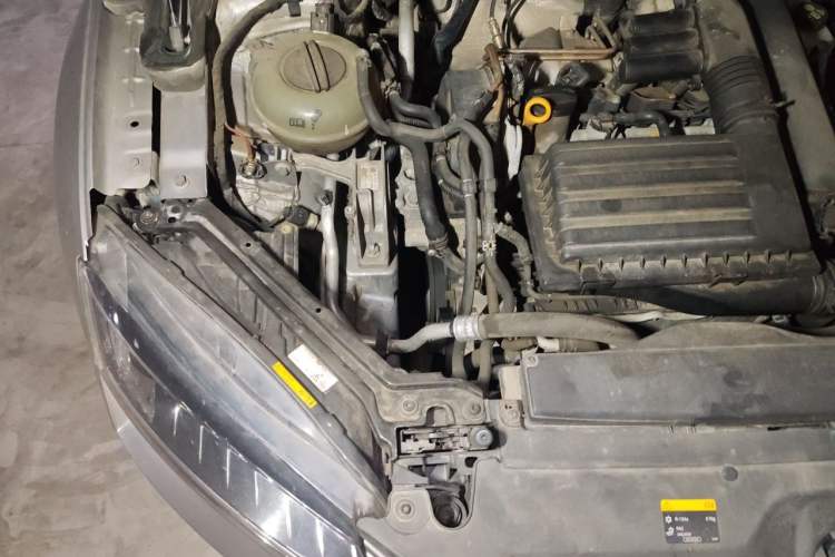 Used Skoda Superb 2016 TSI280 DSG Advanced Edition Engine Bay Right