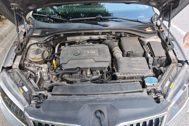 Used Skoda Superb 2016 TSI330 DSG Smart Drive Edition Engine Bay