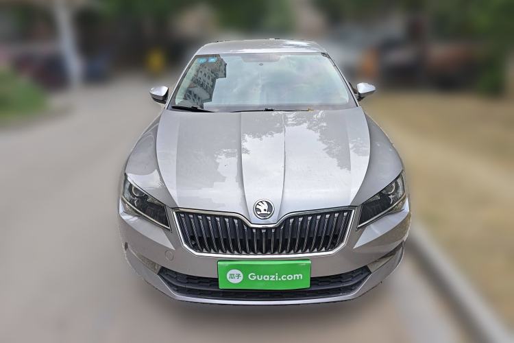 Used Skoda Superb 2016 TSI280 Manual Front-Drive Version Exterior 1