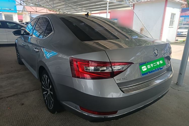 Used Skoda Superb 2016 TSI330 DSG Smart Drive Edition Exterior 2