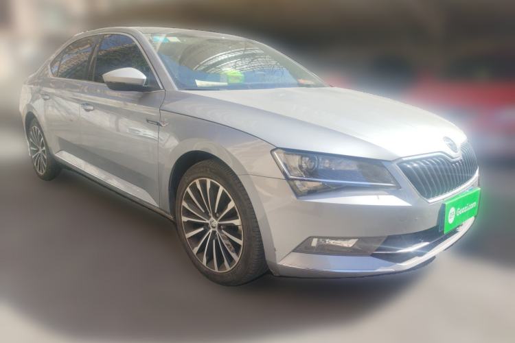 Used Skoda Superb 2016 TSI330 DSG Innovation Edition Exterior 2