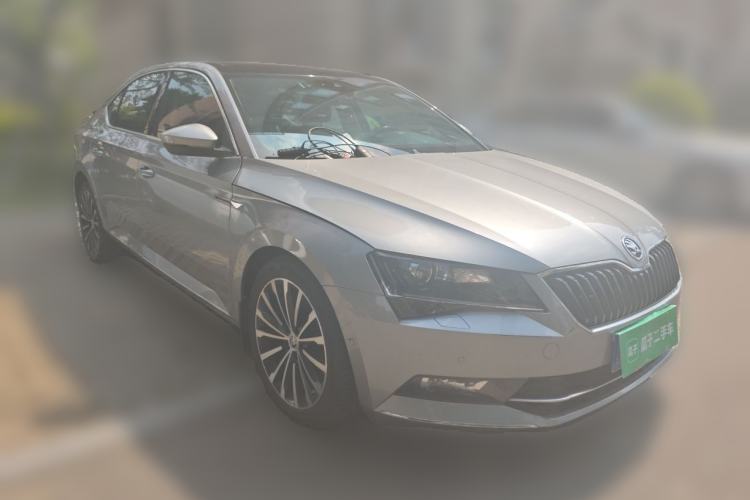 Used Skoda Superb 2016 TSI330 DSG Smart Drive Edition Exterior 2