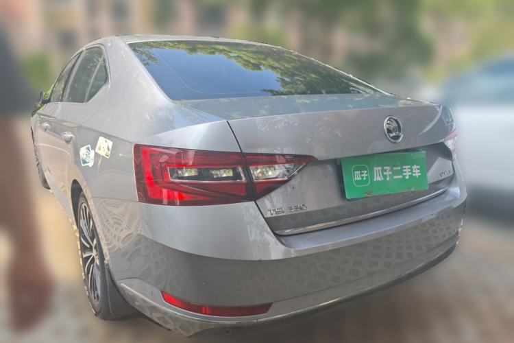 Used Skoda Superb 2016 TSI330 DSG Smart Drive Edition Exterior 3