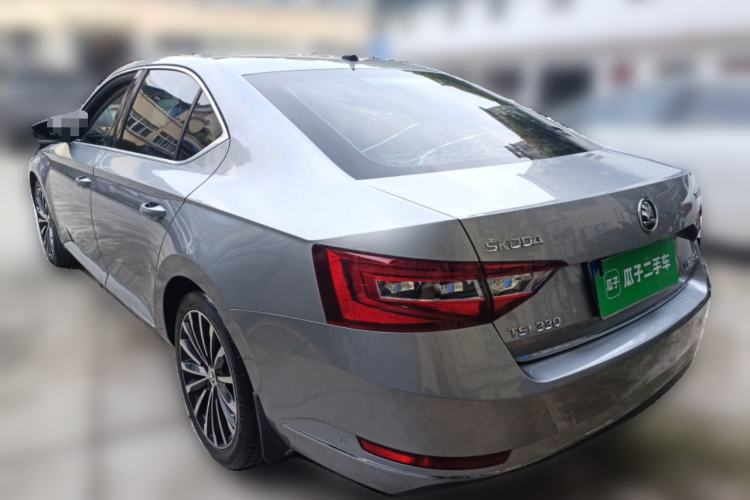 Used Skoda Superb 2016 TSI330 DSG Smart Drive Edition Exterior 3