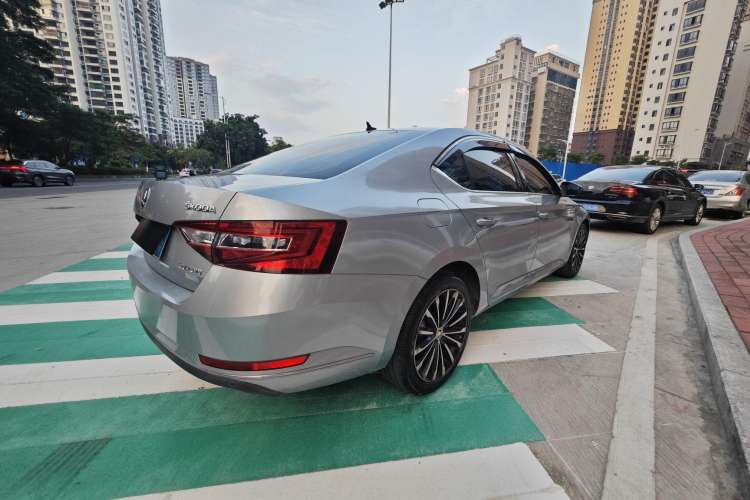 Used Skoda Superb 2016 TSI280 DSG Innovation Edition Exterior 3