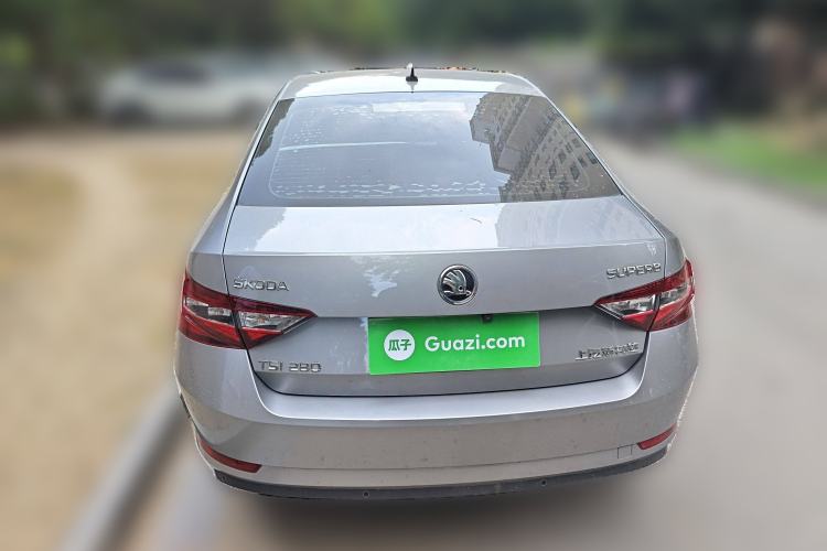 Used Skoda Superb 2016 TSI280 Manual Front-Drive Version Exterior 4
