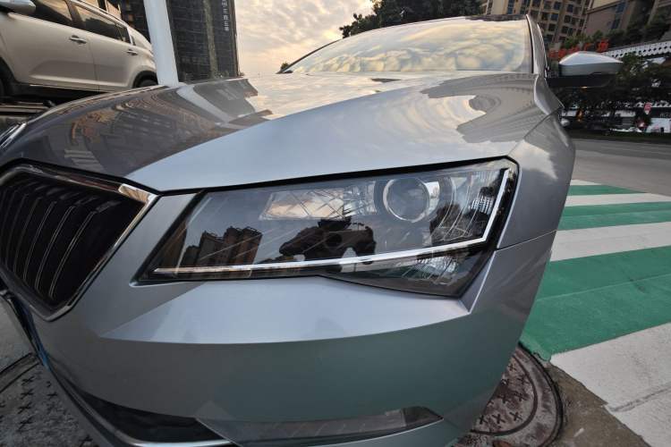 Used Skoda Superb 2016 TSI280 DSG Innovation Edition Exterior 6