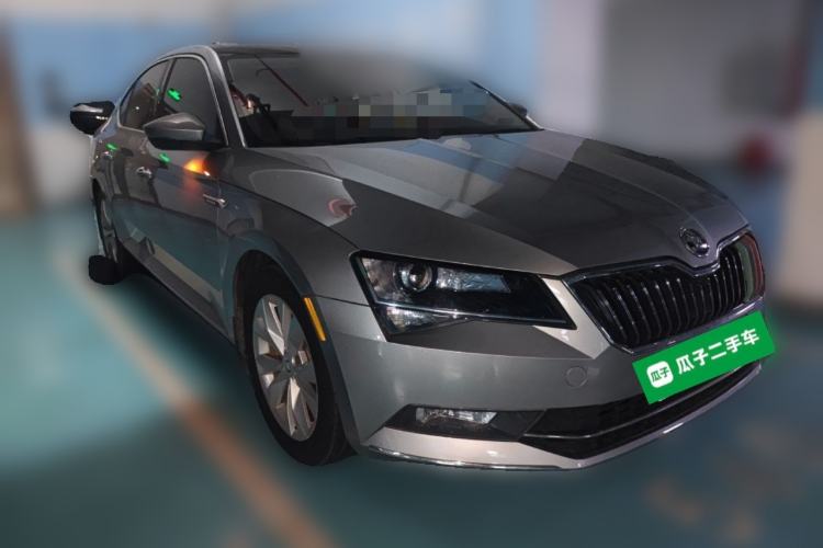 Used Skoda Superb 2016 TSI280 DSG Innovation Edition Front Right 45 Deg