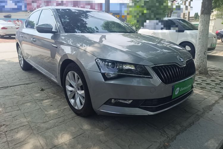 Used Skoda Superb 2016 TSI280 DSG Innovation Edition Front Right 45 Deg
