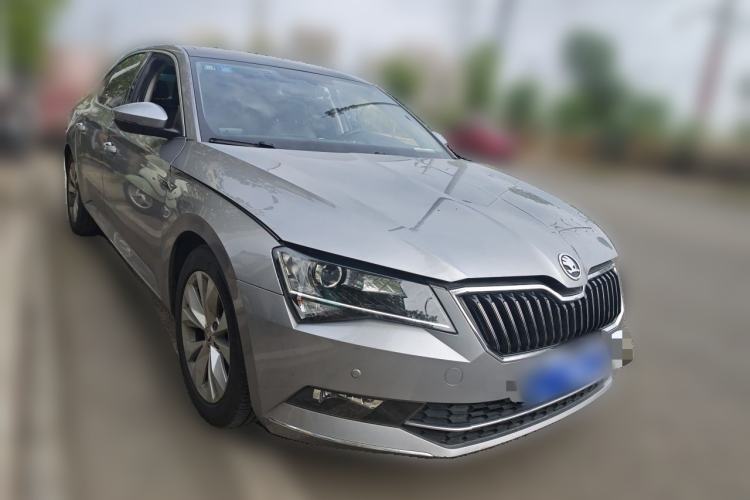 Used Skoda Superb 2016 TSI280 DSG Innovation Edition Front Right 45 Deg