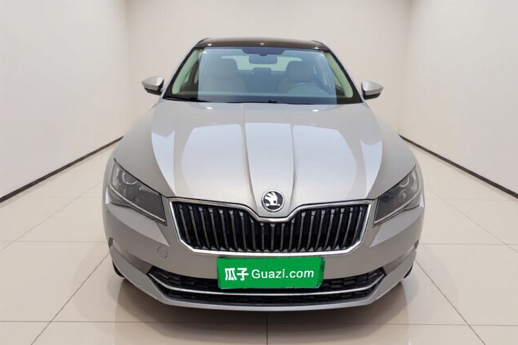 Used Skoda Superb 2016 TSI330 DSG Innovation Edition Front