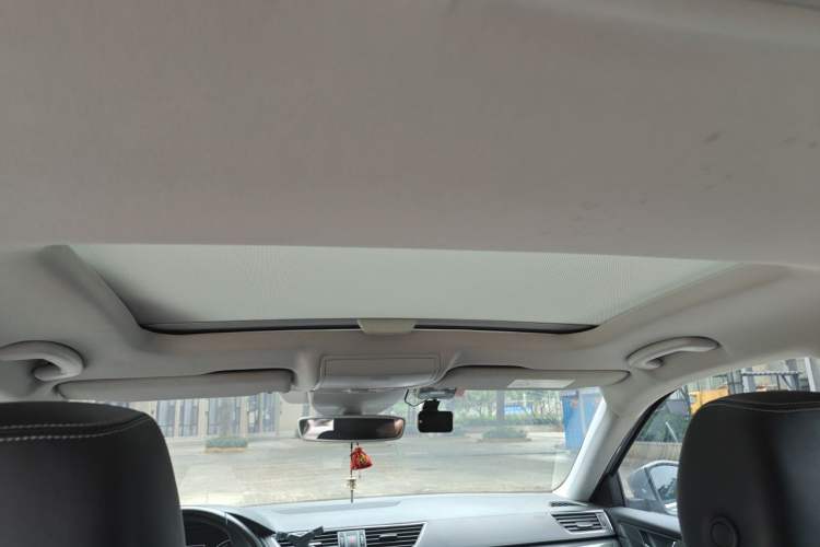 Used Skoda Superb 2016 TSI330 DSG Smart Drive Edition Headliner