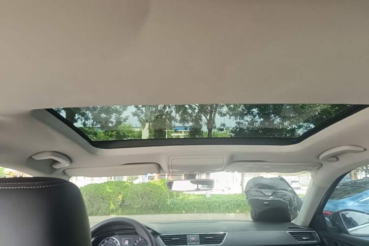 Used Skoda Superb 2016 TSI280 DSG Innovation Edition Headliner