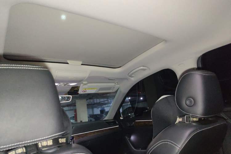 Used Skoda Superb 2016 Facelifted TSI380 DSG Prestige Edition Headliner