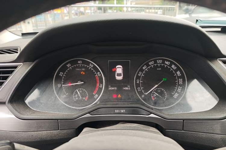 Used Skoda Superb 2016 TSI330 DSG Innovation Edition Instrument Cluster