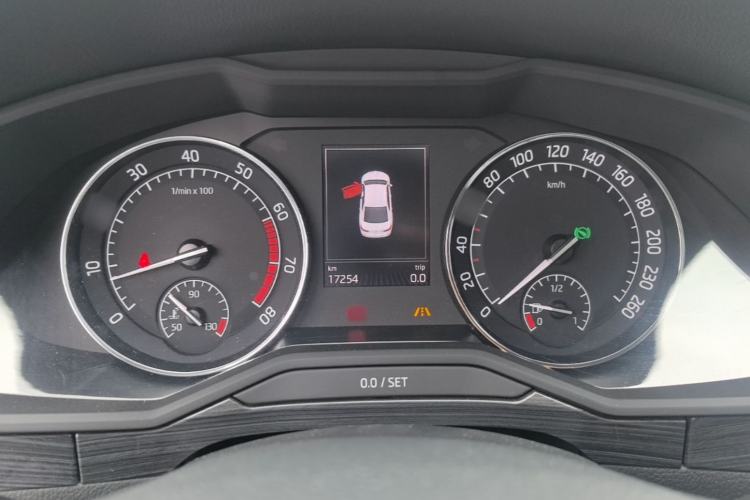 Used Skoda Superb 2016 TSI330 DSG Smart Drive Edition Instrument Cluster