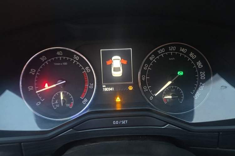 Used Skoda Superb 2016 TSI330 DSG Smart Drive Edition Instrument Cluster