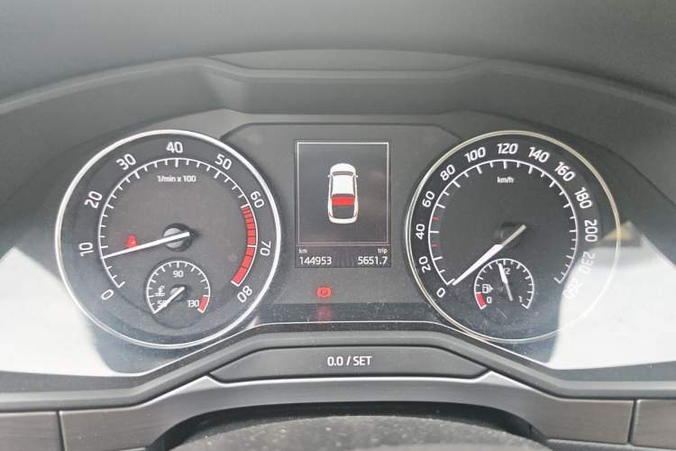 Used Skoda Superb 2016 TSI280 DSG Innovation Edition Instrument Cluster