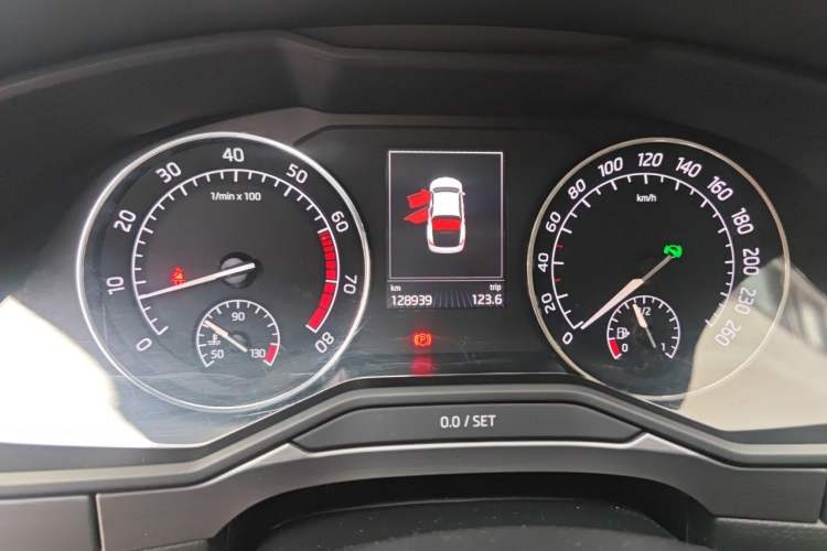 Used Skoda Superb 2016 TSI330 DSG Innovation Edition Instrument Cluster