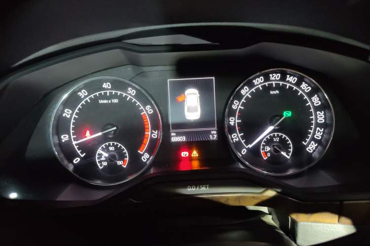 Used Skoda Superb 2016 Facelifted TSI380 DSG Prestige Edition Instrument Cluster