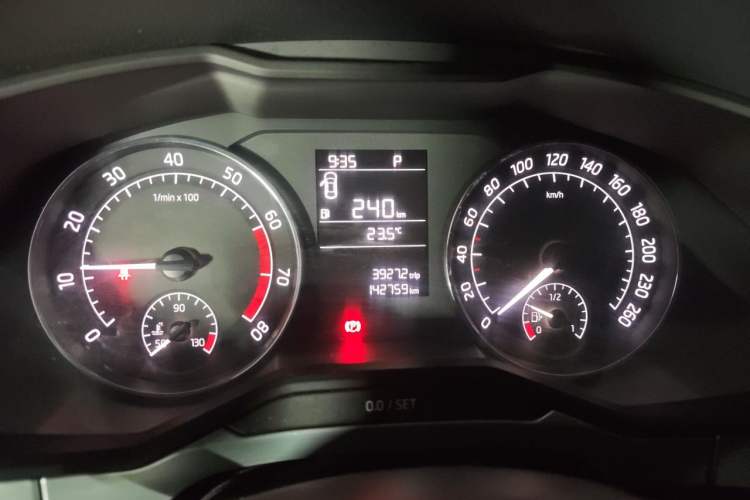 Used Skoda Superb 2016 TSI280 DSG Advanced Edition Instrument Cluster