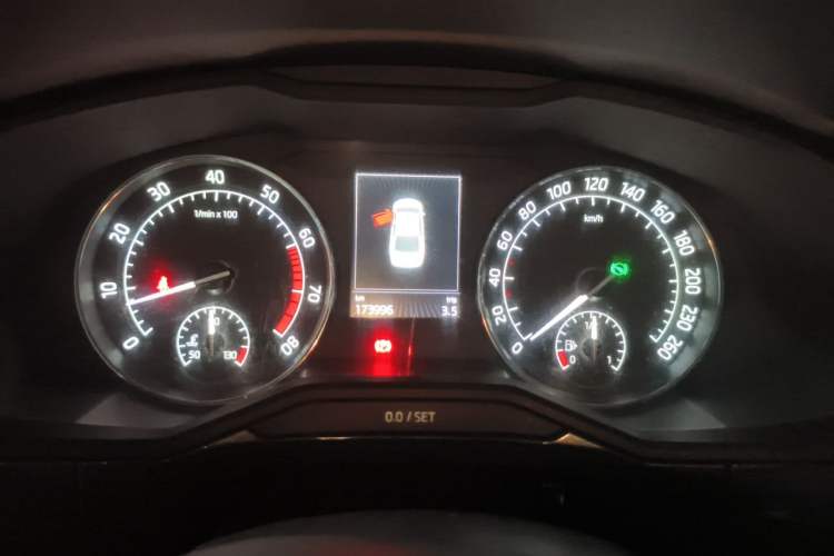 Used Skoda Superb 2016 TSI330 DSG Smart Drive Edition Instrument Cluster