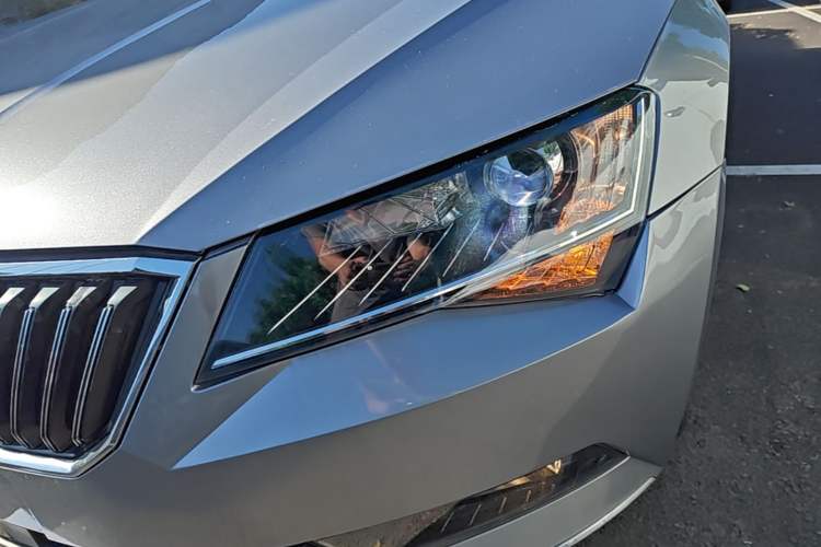 Used Skoda Superb 2016 TSI280 DSG Innovation Edition Left Front Headlight