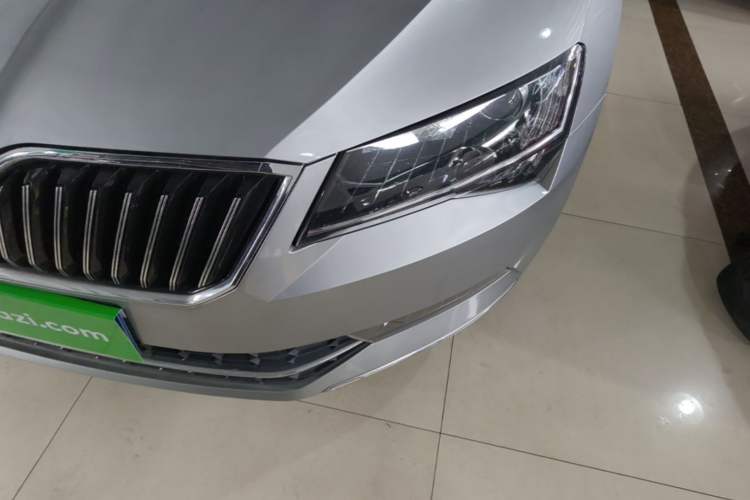 Used Skoda Superb 2016 TSI330 DSG Innovation Edition Left Front Headlight