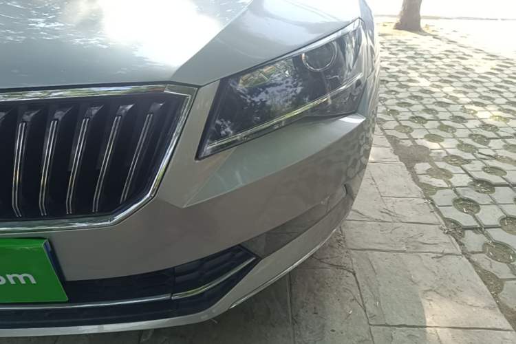 Used Skoda Superb 2016 TSI280 DSG Innovation Edition Left Front Headlight