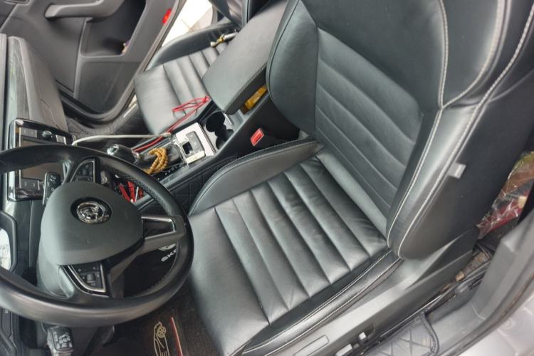 Used Skoda Superb 2016 TSI330 DSG Smart Drive Edition Left Front Seat