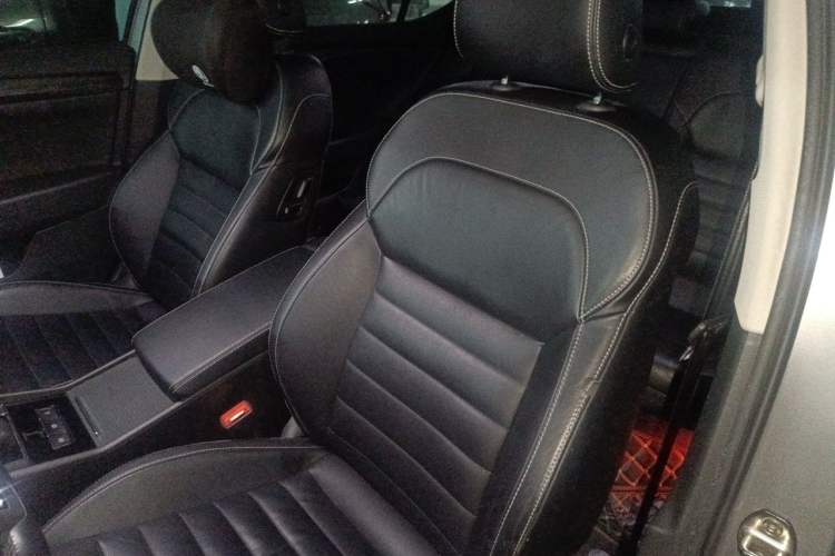 Used Skoda Superb 2016 TSI330 DSG Smart Drive Edition Left Front Seat