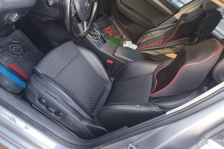 Used Skoda Superb 2016 TSI330 DSG Innovation Edition Left Front Seat