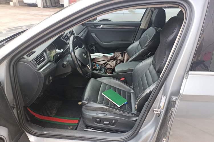 Used Skoda Superb 2016 TSI330 DSG Smart Drive Edition Left Front Seat