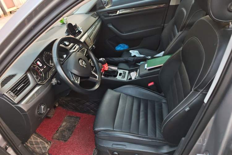 Used Skoda Superb 2016 TSI330 DSG Smart Drive Edition Left Front Seat