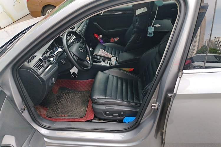 Used Skoda Superb 2016 TSI330 DSG Smart Drive Edition Left Front Seat