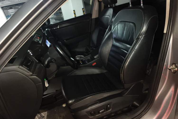 Used Skoda Superb 2016 TSI330 DSG Smart Drive Edition Left Front Seat